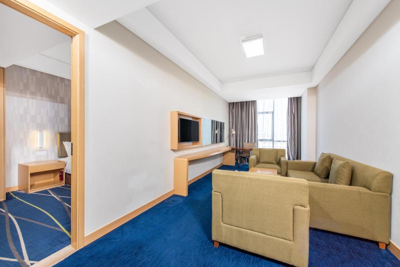 Holiday Inn Express Zhengzhou Airport By Ihg Xinzheng  Eksteriør bilde