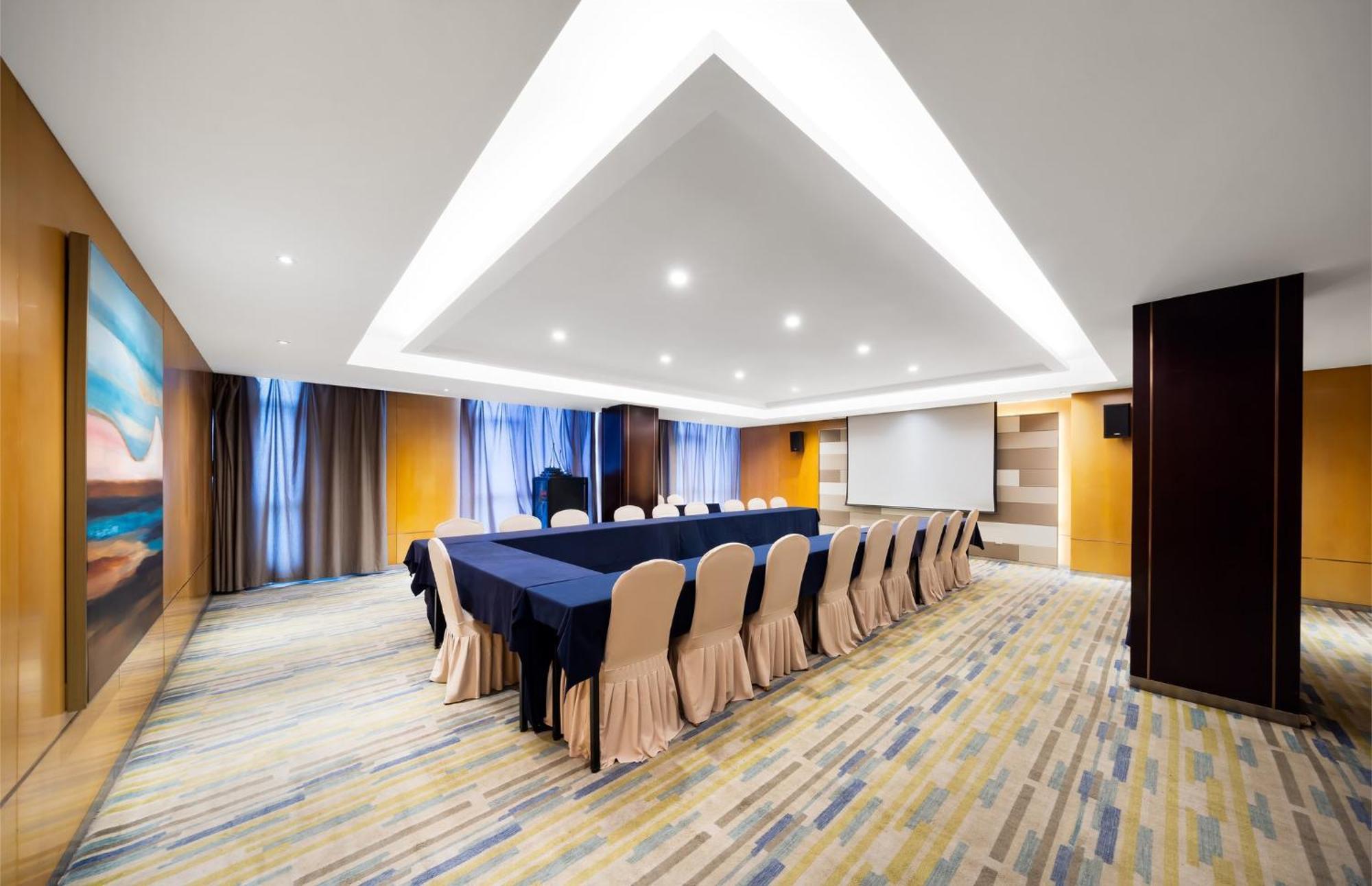 Holiday Inn Express Zhengzhou Airport By Ihg Xinzheng  Eksteriør bilde
