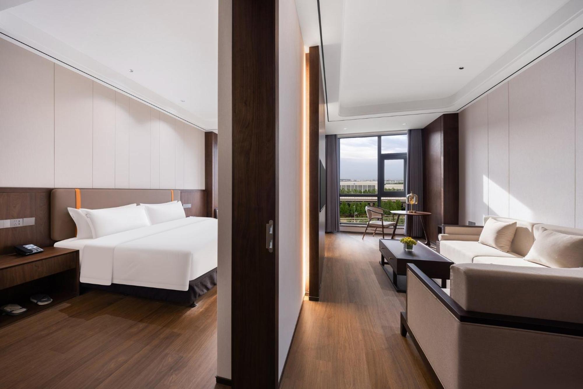 Holiday Inn Express Zhengzhou Airport By Ihg Xinzheng  Eksteriør bilde